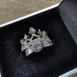 Elegant Silver Crown Ring